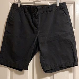 🟫🟫 LOFT Women’s “Original” Length Black Shorts (size 8)